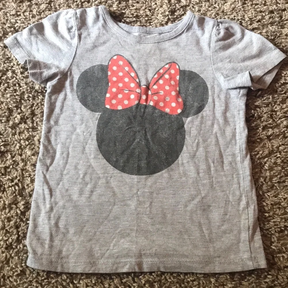 Disney Minnie Mouse Gray Short Sleeve Tee Shirt